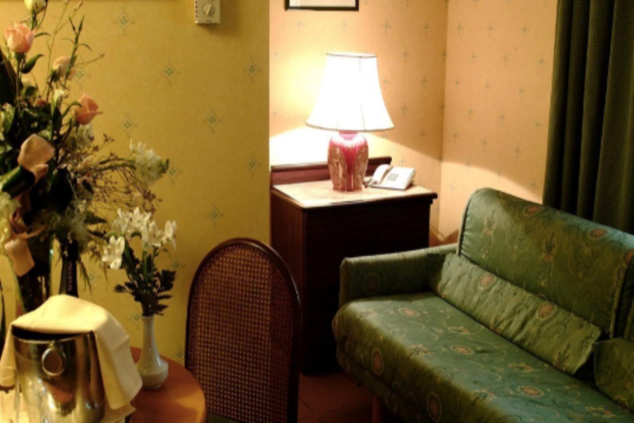 Hotel Leonardo Da Vinci Sassari Esterno foto