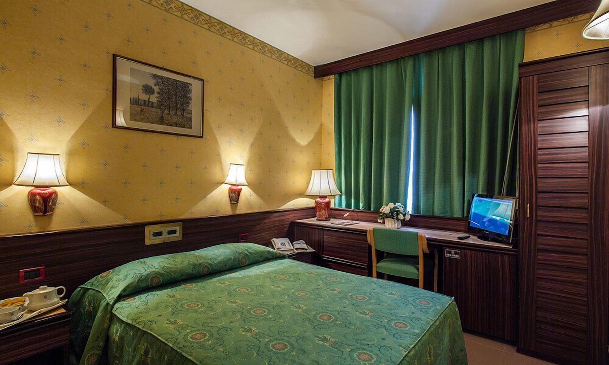 Hotel Leonardo Da Vinci Sassari Esterno foto