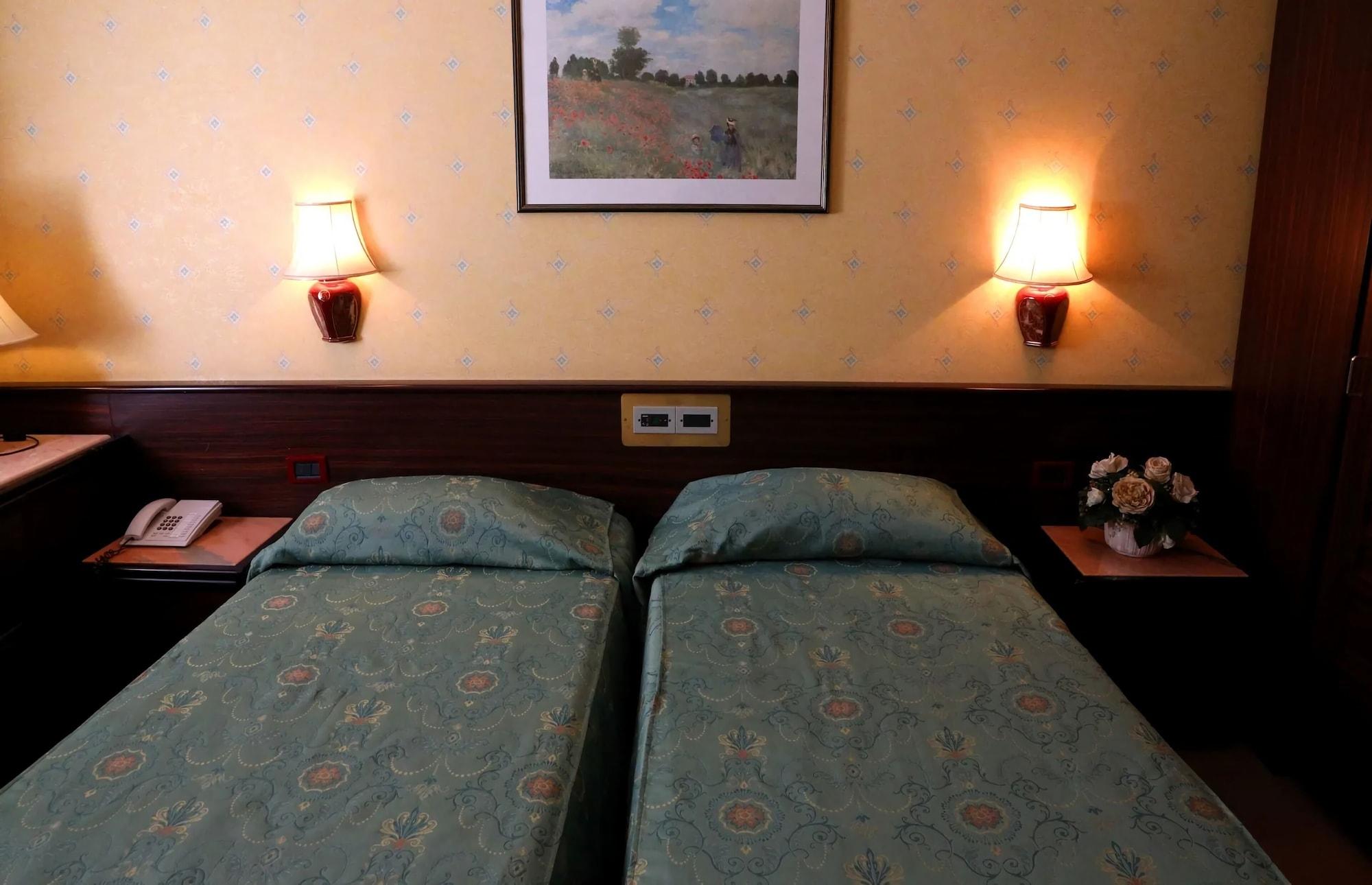 Hotel Leonardo Da Vinci Sassari Esterno foto