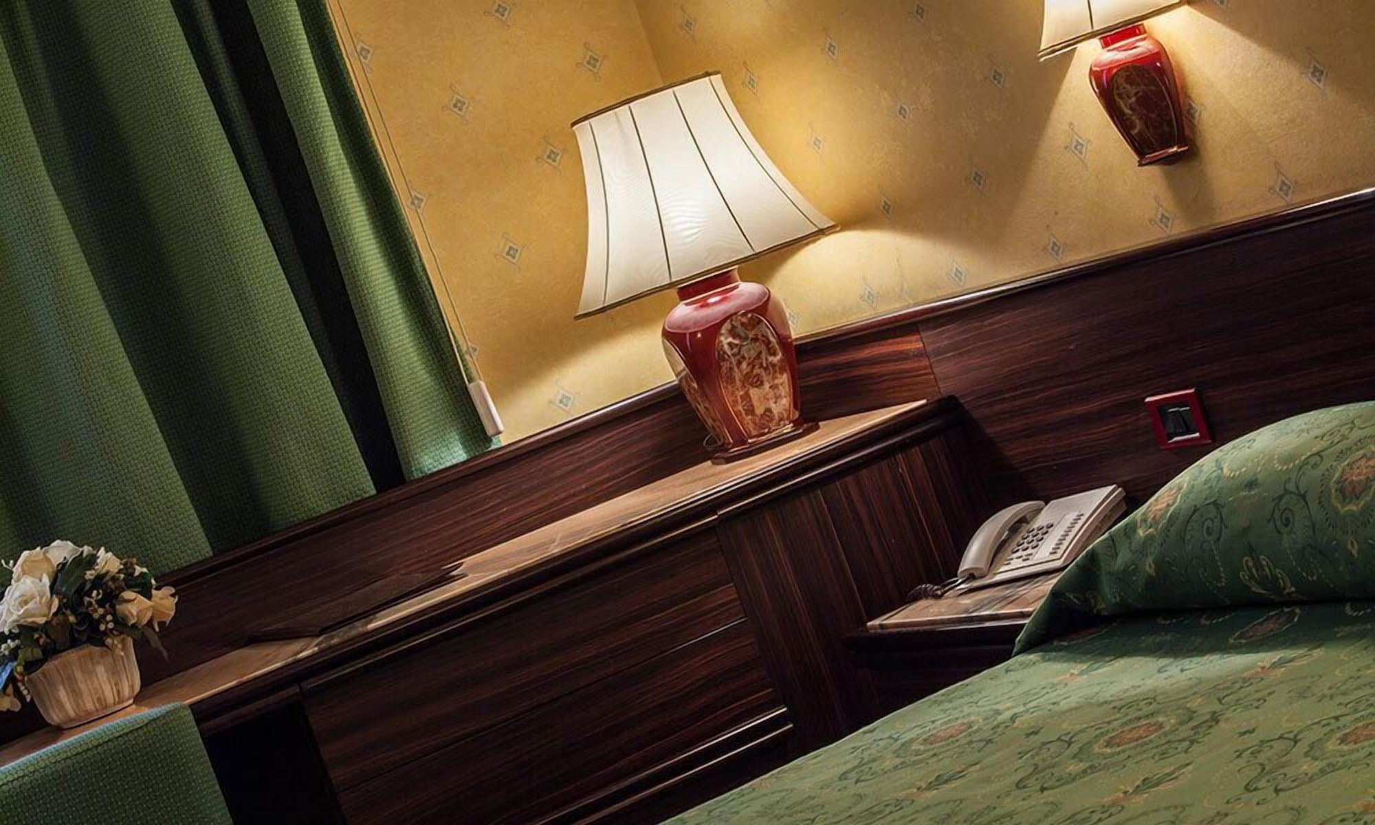 Hotel Leonardo Da Vinci Sassari Esterno foto