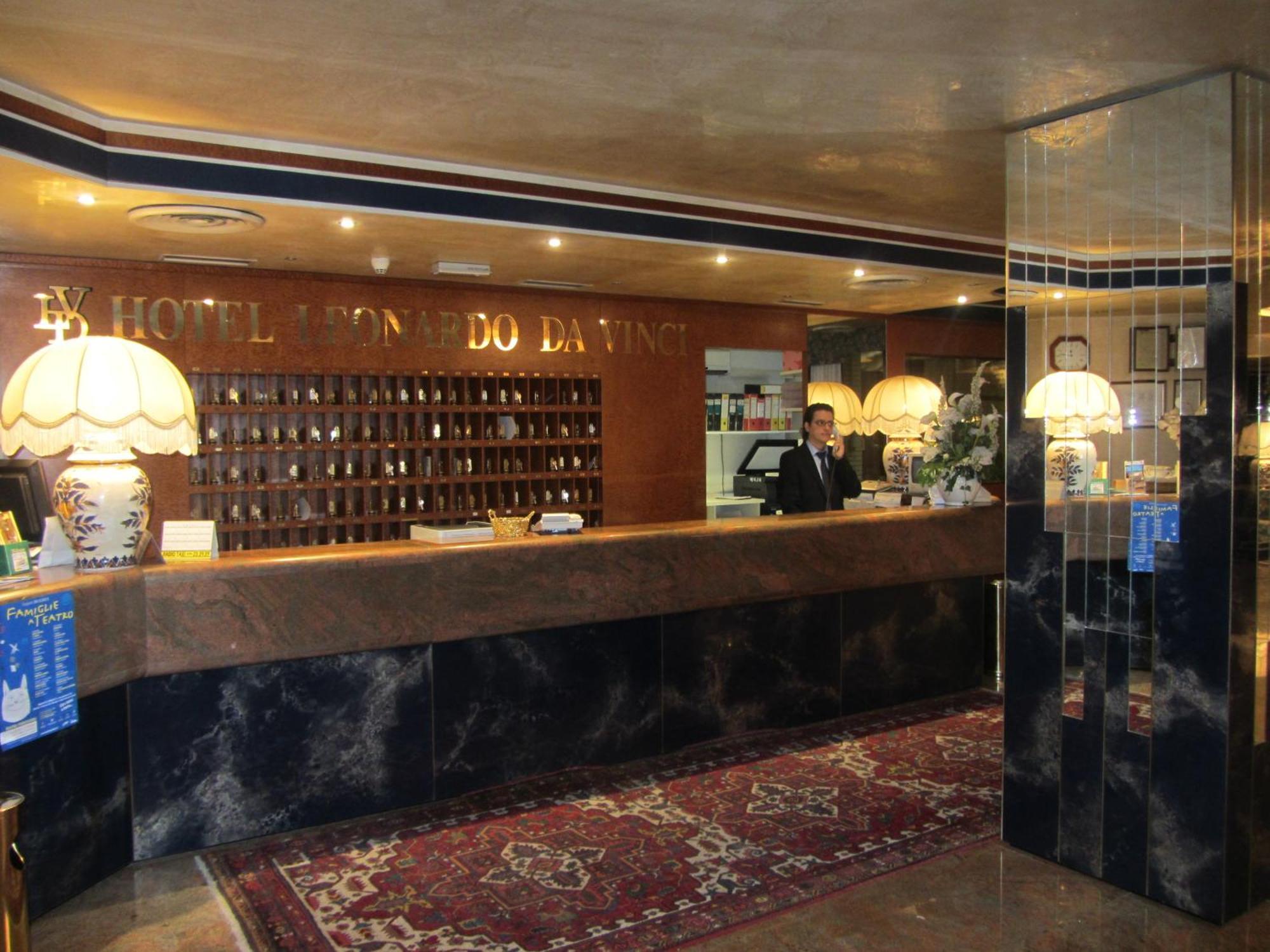 Hotel Leonardo Da Vinci Sassari Esterno foto
