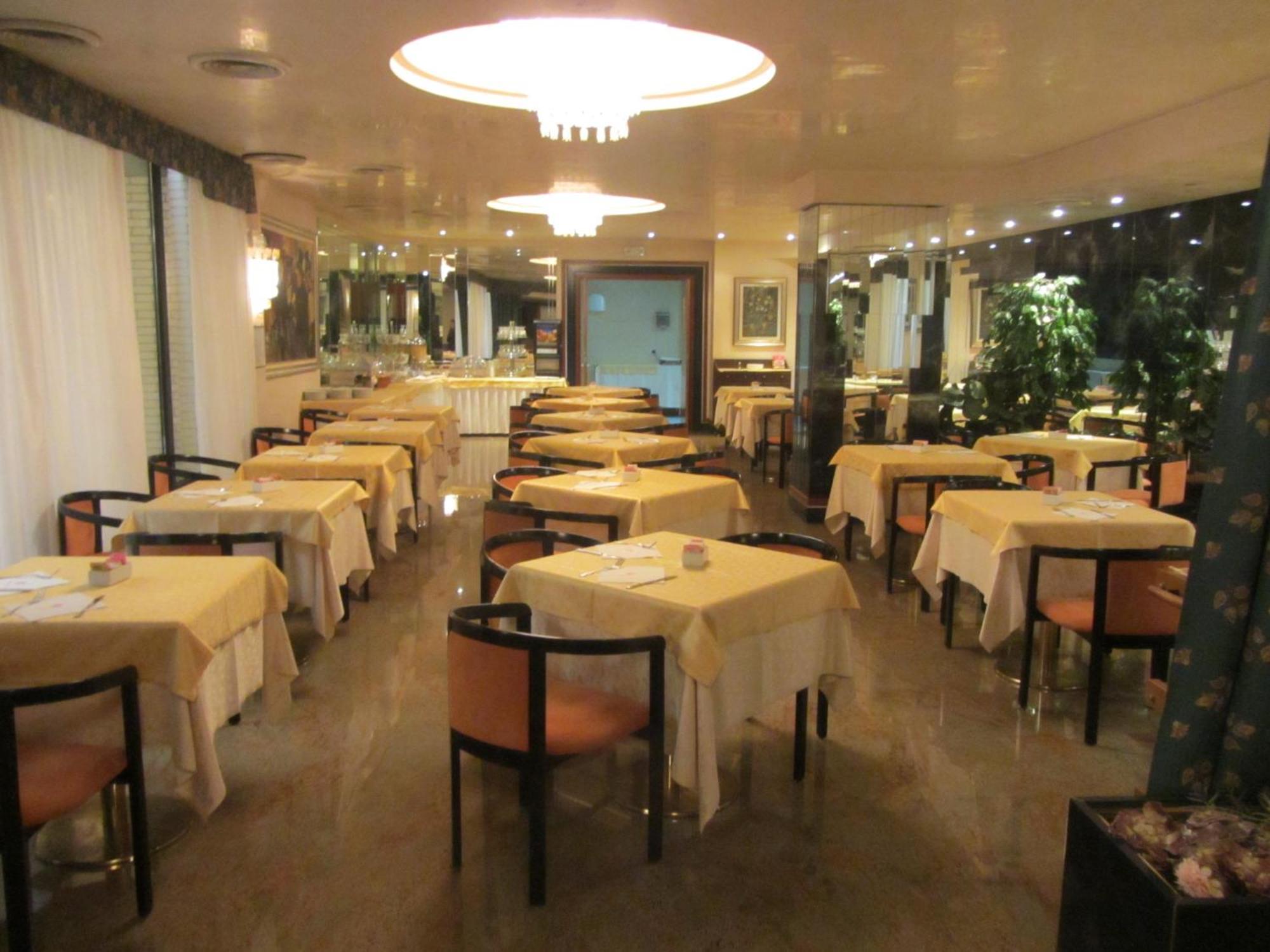 Hotel Leonardo Da Vinci Sassari Esterno foto