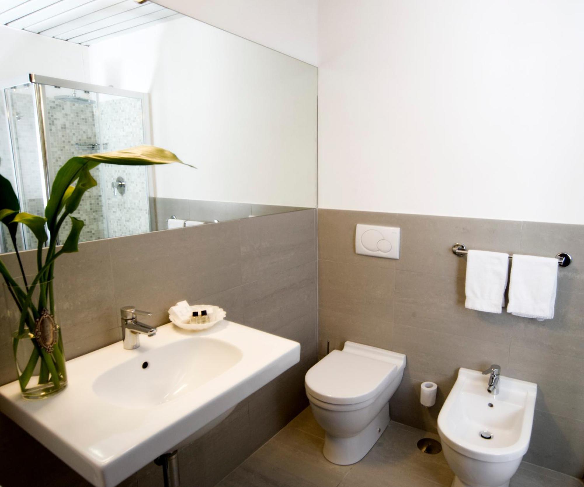 Hotel Leonardo Da Vinci Sassari Esterno foto