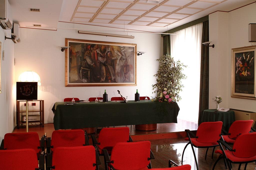 Hotel Leonardo Da Vinci Sassari Esterno foto