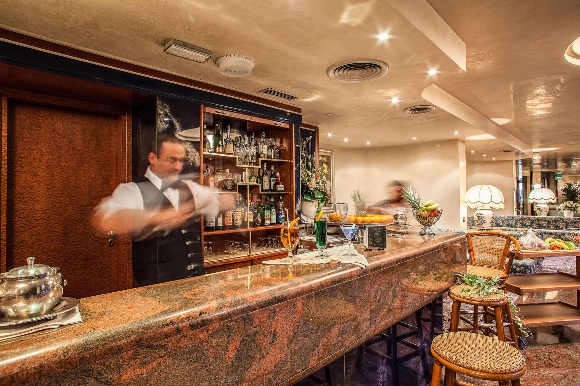 Hotel Leonardo Da Vinci Sassari Esterno foto