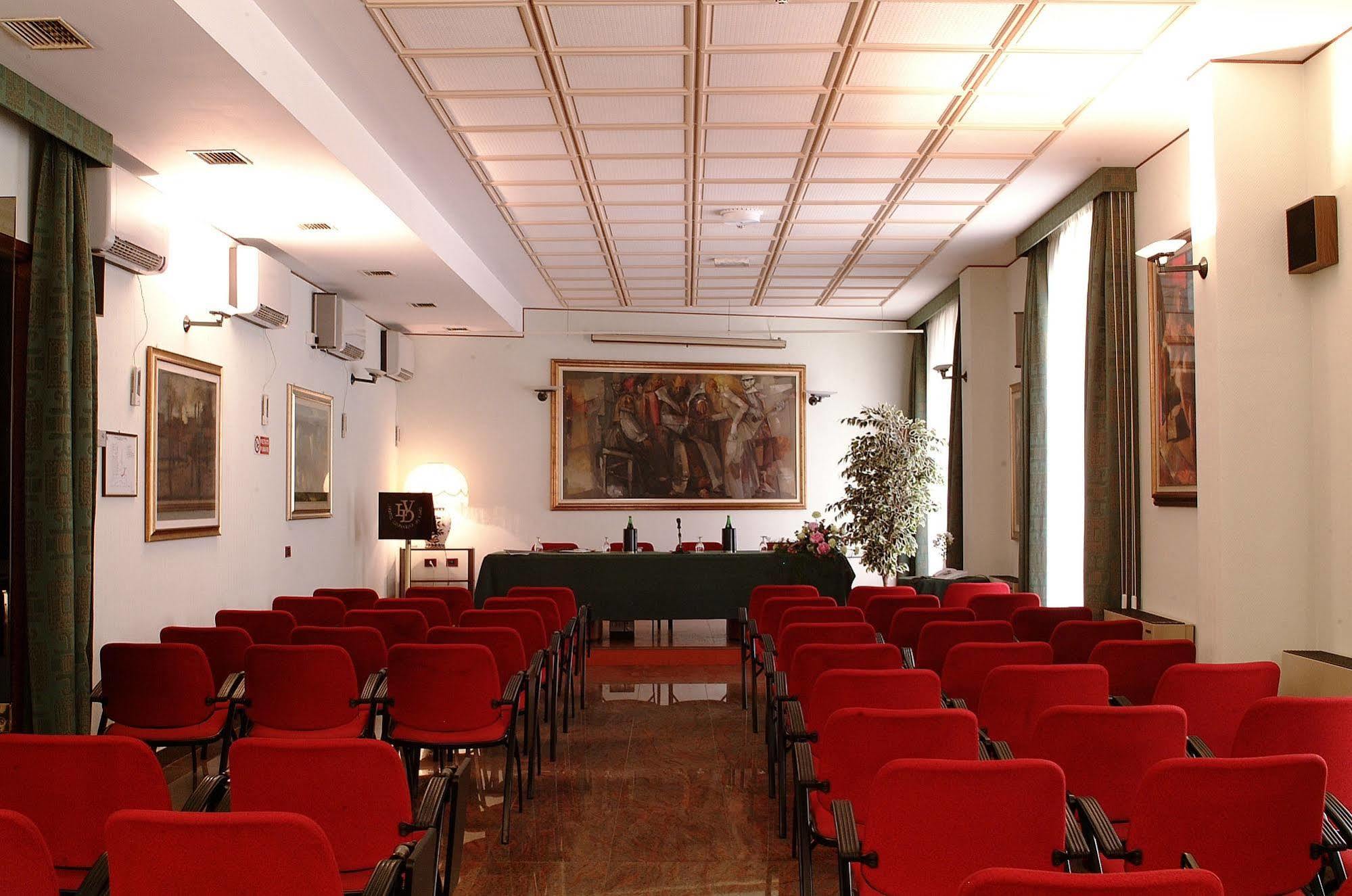 Hotel Leonardo Da Vinci Sassari Esterno foto
