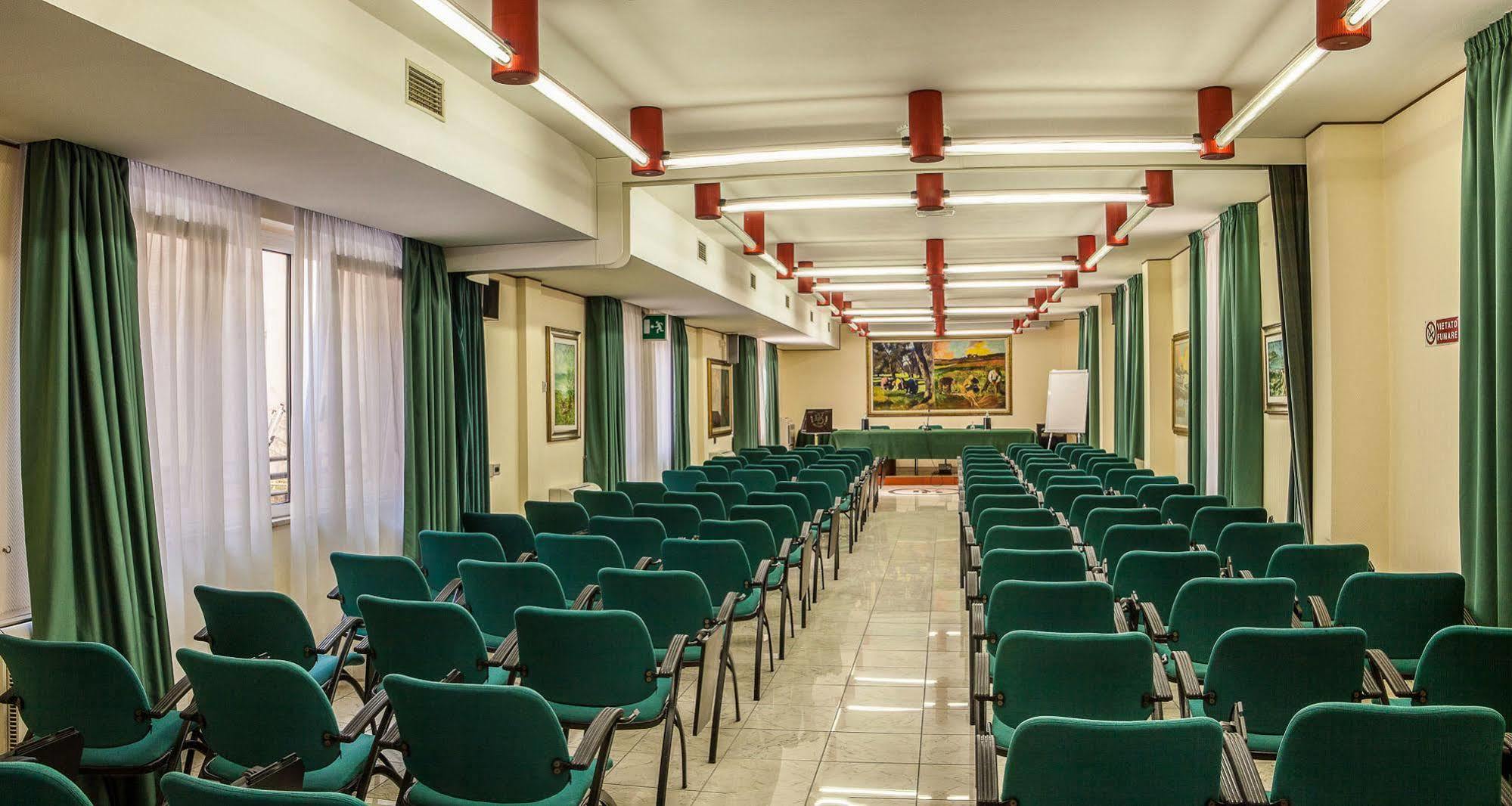 Hotel Leonardo Da Vinci Sassari Esterno foto